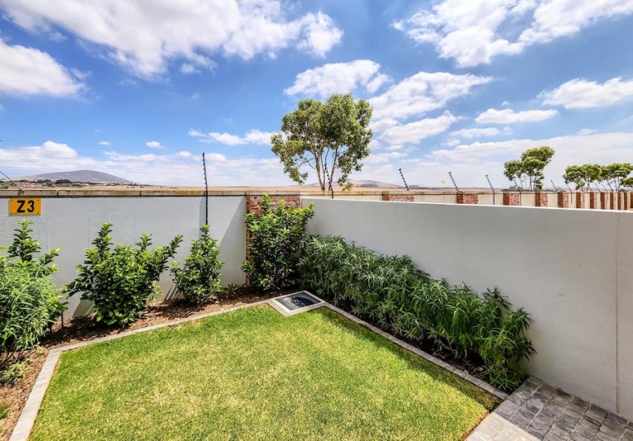 2 Bedroom Property for Sale in Graanendal Western Cape